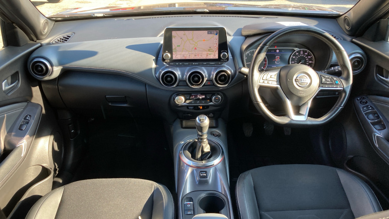 Nissan Juke 1.0 DiG-T 114 Tekna 5dr Petrol Hatchback